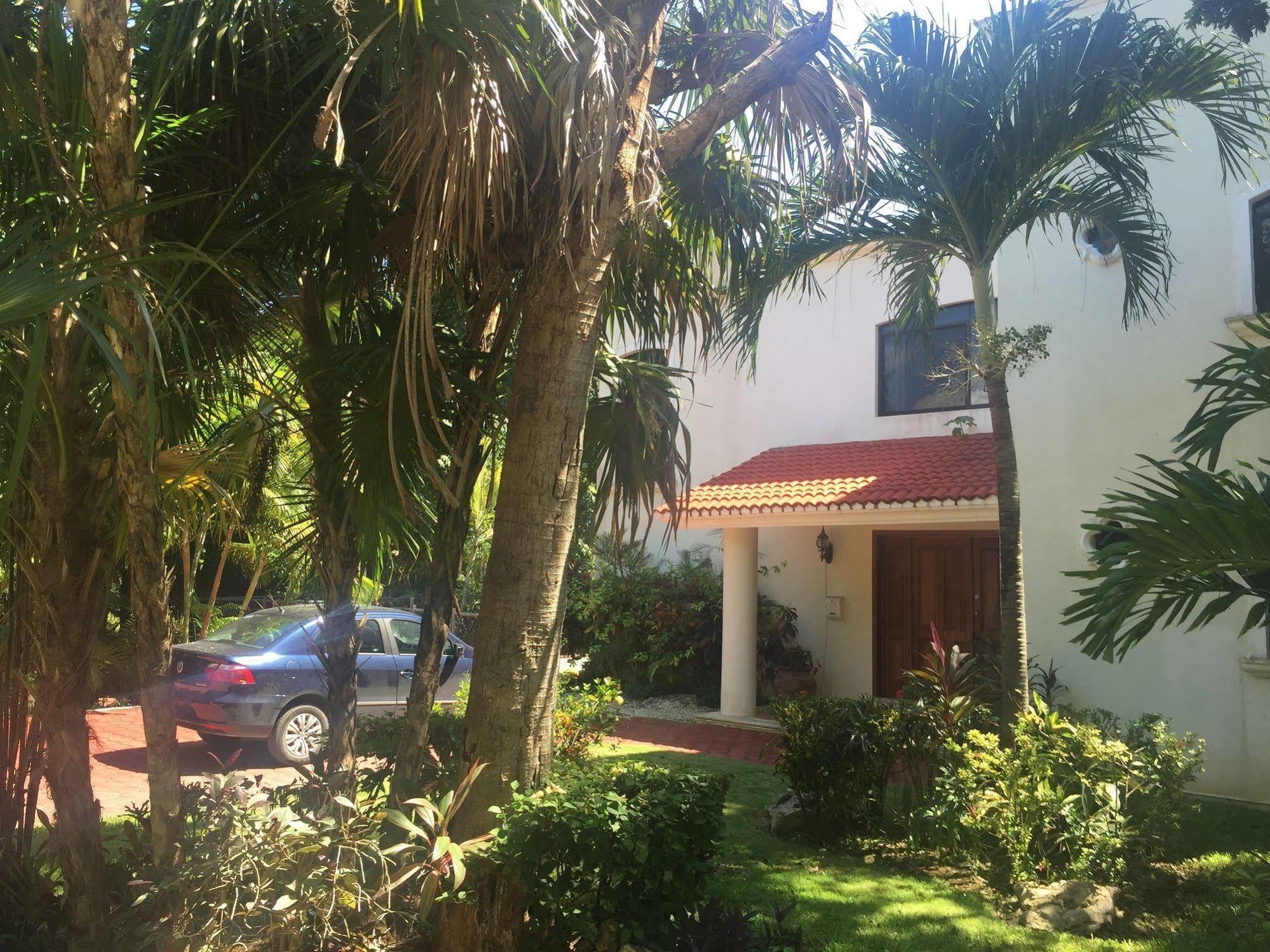 Oasis Boutique 3*