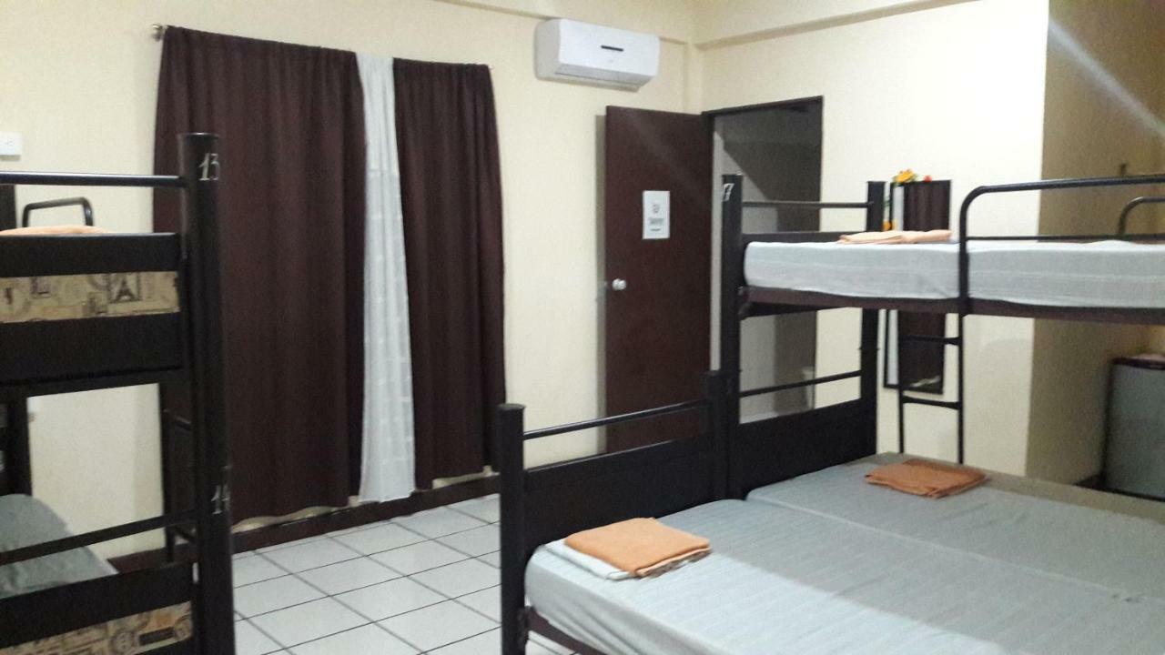 Hostel Alme