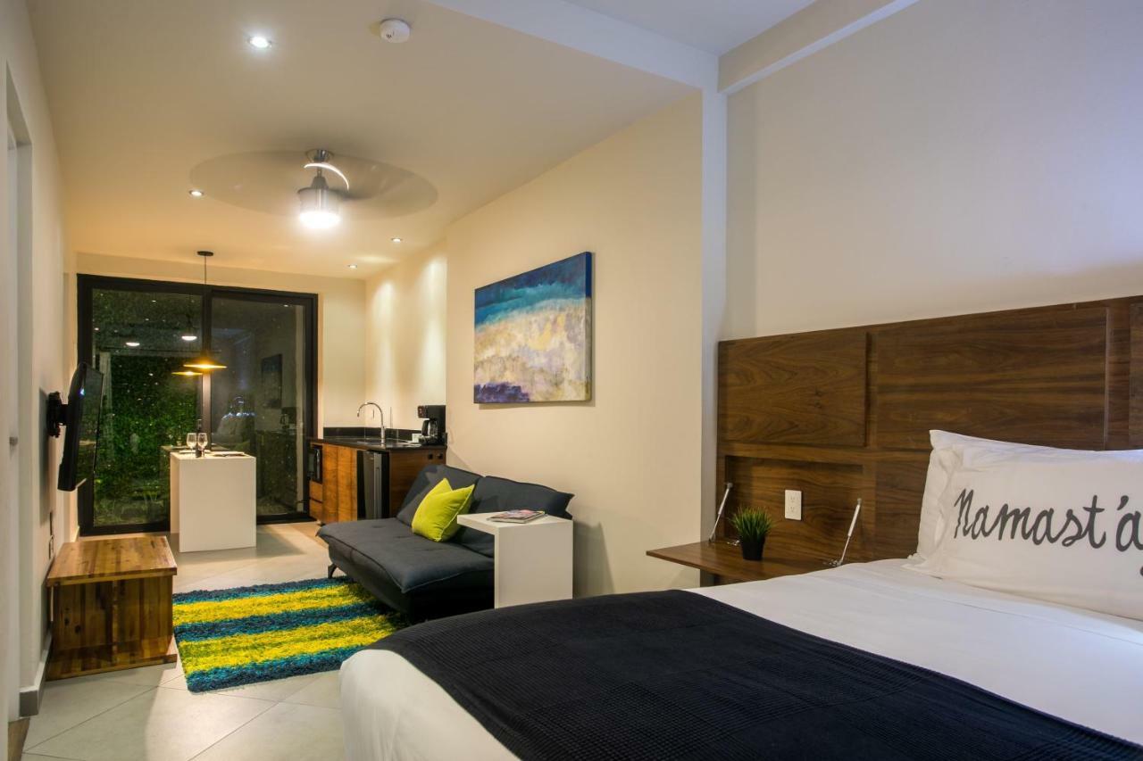 Honey B Aparthotel 3*
