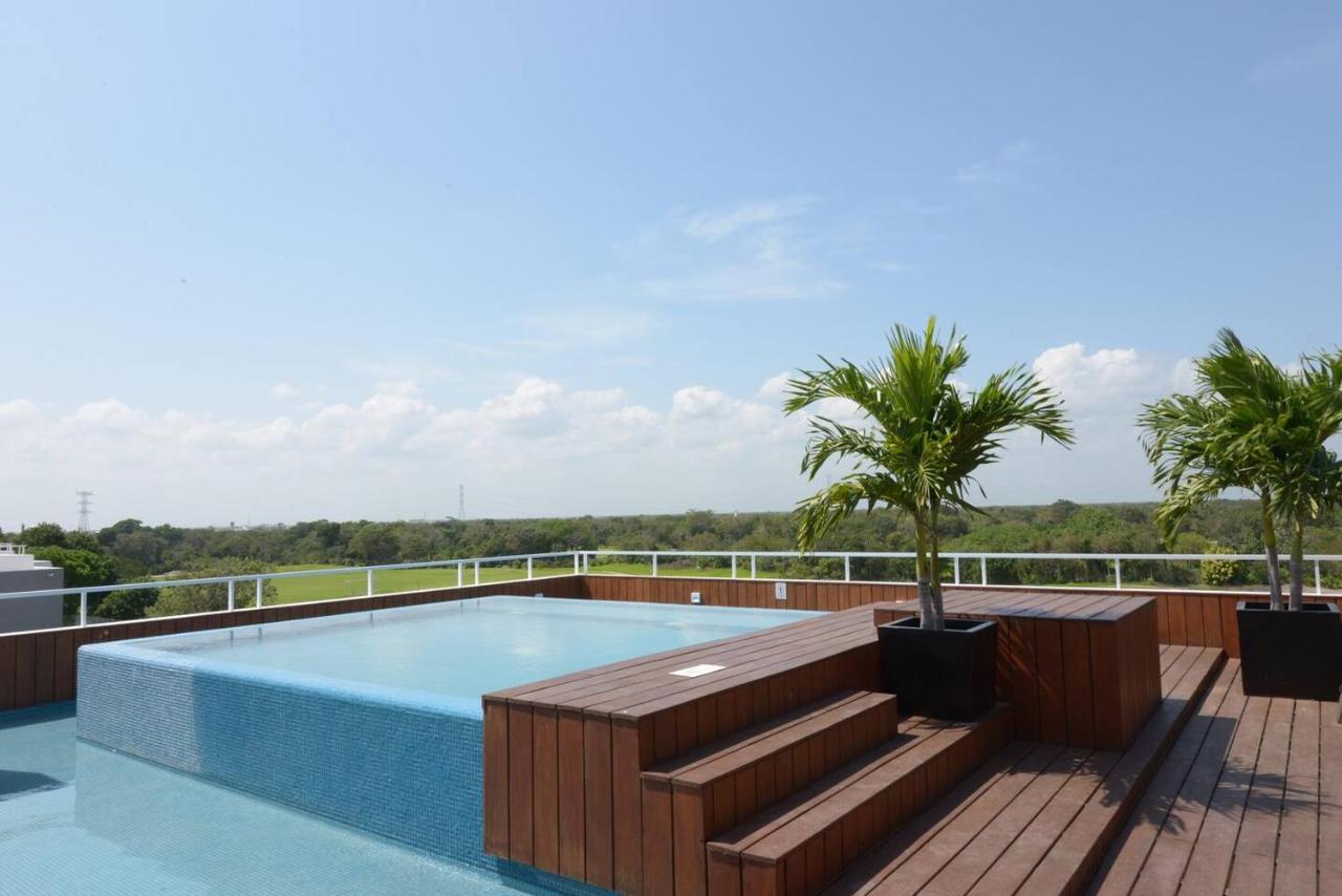 Deluxe Beachside, Private Beach Club And Golf Playa del Carmen