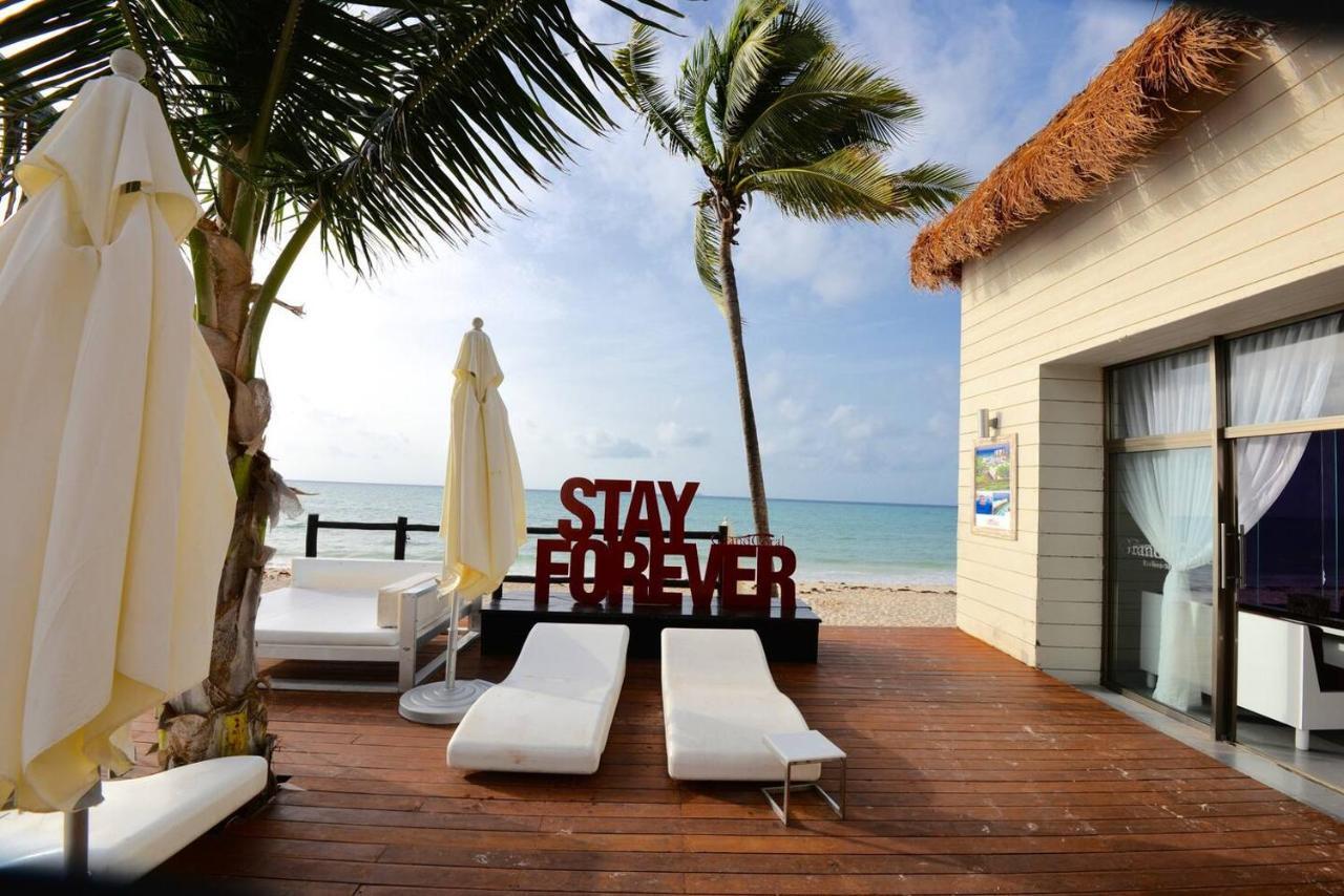 Deluxe Beachside, Private Beach Club And Golf Apartment Playa del Carmen