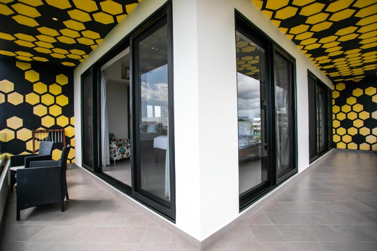Aparthotel Honey B