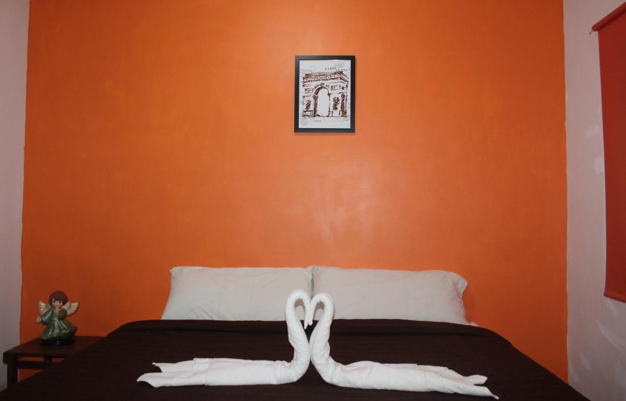 Mi Casa En *