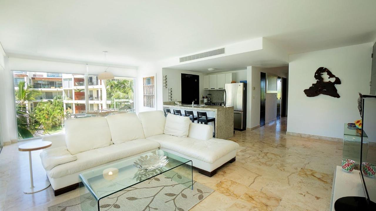 Apartment Elements 216