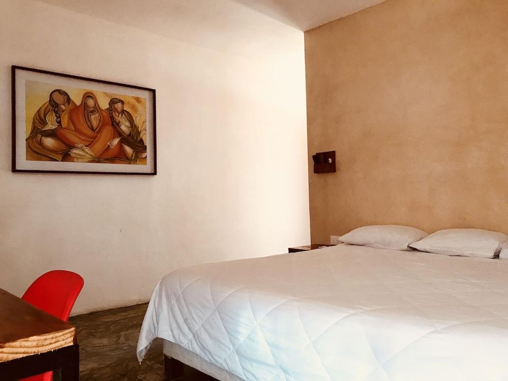 San Ignacio Hotel 3*