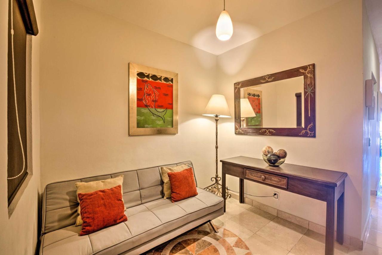 Beachfront With Pool Access! Apartment *