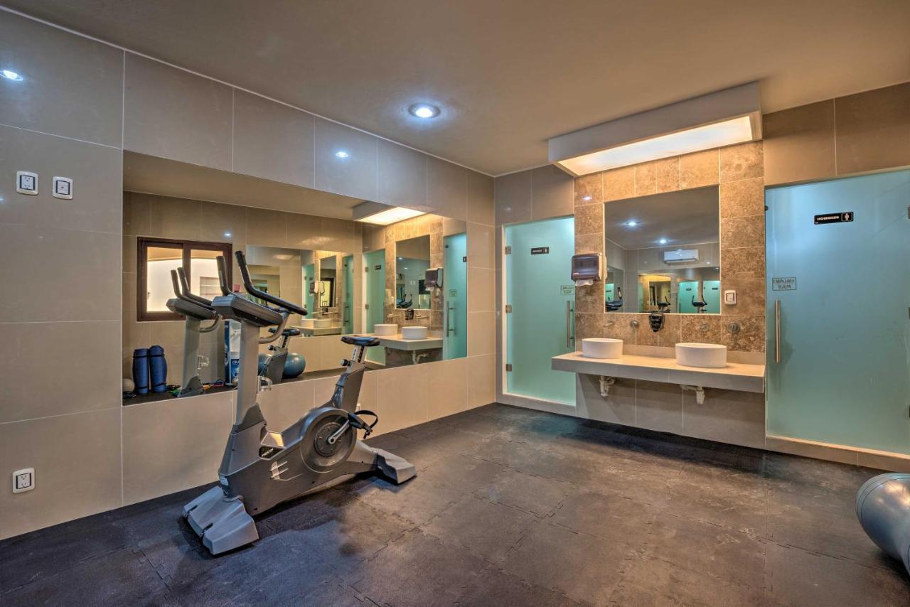Apartment Beachfront With Pool Access! *