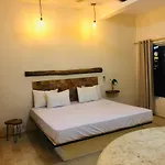 Rustik Inn