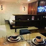 Studios P15