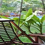 Esduma Iguanas Hotel Playa del Carmen