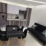 5Th Avenue Aparment