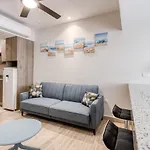 Sea Breezes Studio at Syrena 409