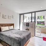Sea Breezes Studio at Syrena 409