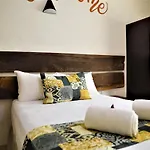 Hotel 12 Bees By Kavia