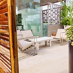 Be Playa Hotel Boutique & Rooftop Bar