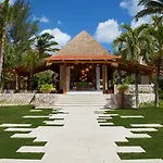 Mahekal Beach Front Resort & Spa