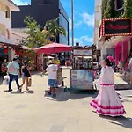 Stylish Studio On The 5Th Ave Of Playa Del Carmen