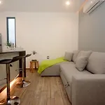 Cute Apartment Roof Top Bbq And Pool In Downtown By Yeah