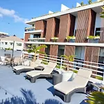 Silversands Hotel Boutique - 5Th Ave