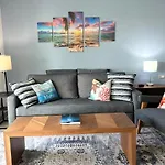 Paradise Villa. Amazing Ocean View Apartment.