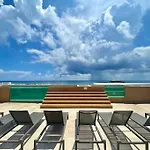 Modern 5Th Av Apt - Rooftop Pool-Distrito Corazon F5