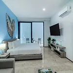 The Perfect Place, Unit 005