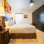 Condo Surf 405 - Luxury Oceanview Beachfront 3 Bedroom With Gym - At El Faro Condos