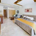 Studio Near To 5Th Avenue, Bars & Beautiful Views By Yeah