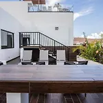Relaxconect-Freeparking-Fastwifi