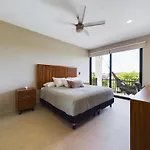 Spacious And Centrally Apartment A Few Streets From The Beach By Yeah