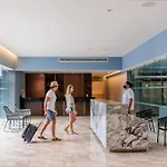 Casa Camaleon Luxury Condominium. Sea Views. Pools