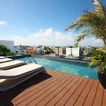 Glamorous 2 Bedroom Apartment / Up To 6 Ppl