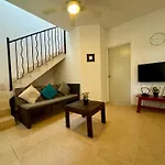 Casa Ceiba