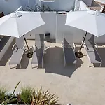 Caribbean Apartment
