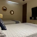 Habitacion Privada Riviera Maya, Playa Del Carmen!