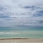 Quiet 1Br-Epic Pools-Near Beach
