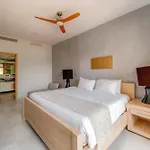 Aldea Thai L Resort-Style Pool & Gym