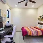 Spacious And Stylish Vacation Home For 8 With Private Pool And Large Terrace
