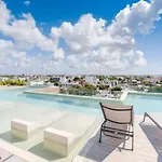 Roof Pool, Gym, Full Kitchen, 4 Blocks To 5Th Ave