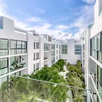 Anah Suites #202 N