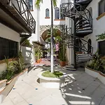 Colorful Hacienda Style 2Br With Pool Steps To Beach