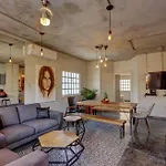 Angelina Apartment Near Mamitas Beach