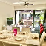 Beautiful Location, Large Pool And Fast 150Mg Wifi