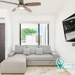 Stylish & Bright Contemporary 3Bd I Pool!