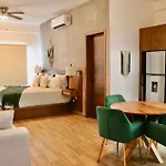 Sunset Kin Beach Apartments