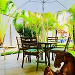 Executive Budget Room With Swimming Pool Air Conditioning And Parking