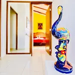 Executive Budget Room With Swimming Pool Air Conditioning And Parking