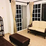 5Th Avenue 3 People Balcony Apartment