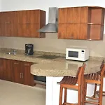 Rinconada Del Mar Apts