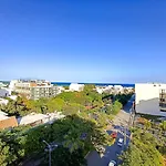 Wide Studio With Sunny Balcony Pool Gym Steps 2 Beach